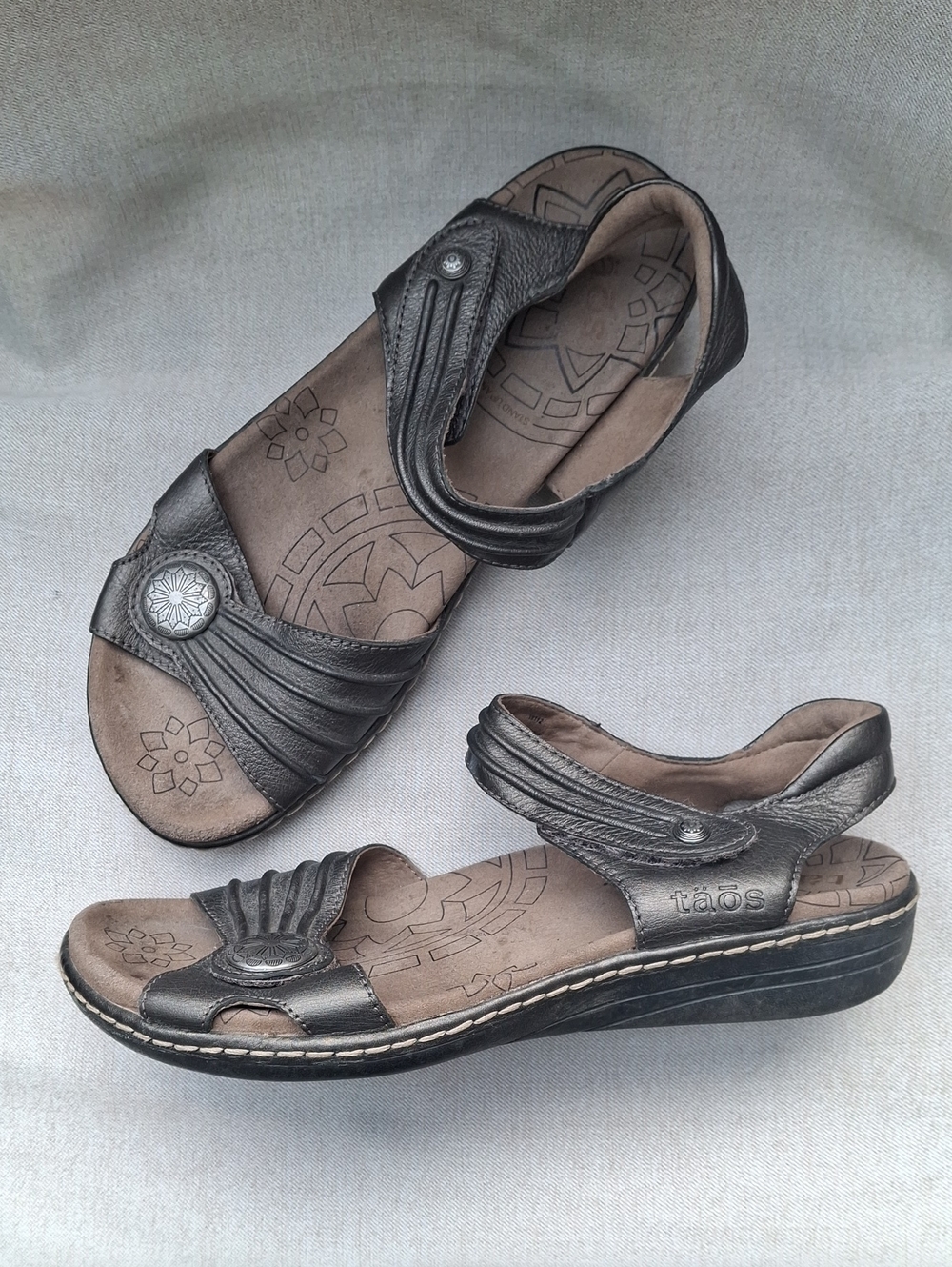 Taos Escape Women's Leather Sandals - Gray Bronze Size 7